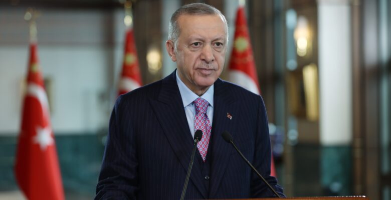 Erdoğan: “Büyüme rakamları doğru istikamette yürüdüğümüzün en son işaretidir”