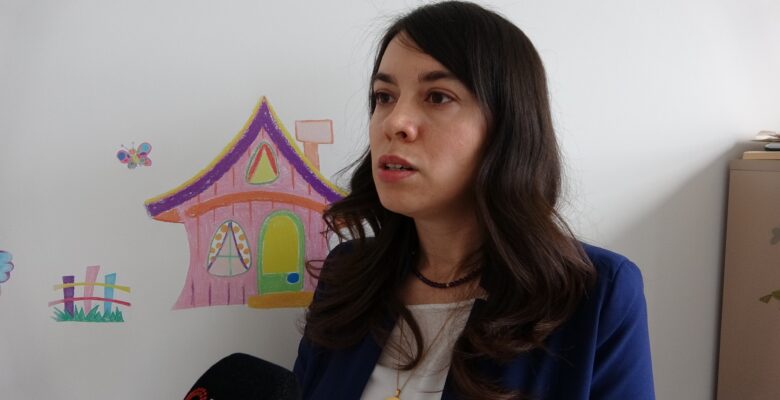 Çocuklarınızı ekrana kurban etmeyin