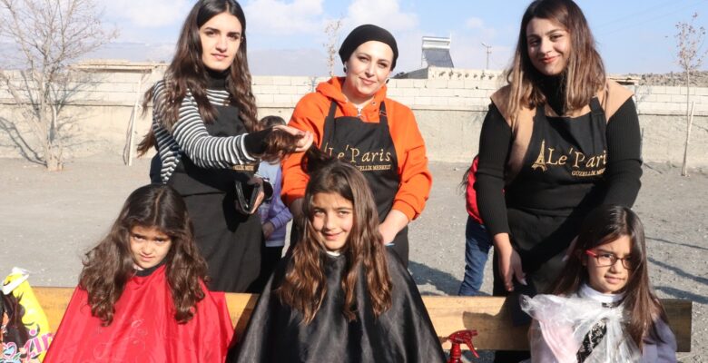 Ağrı Dağı’nın eteklerindeki çocuklar kuaförle buluştu