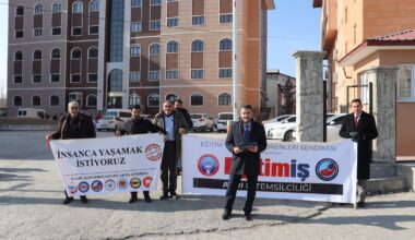 Ağrı’da Kamu Konfederasyonlar Platformu üyeleri iş bıraktı
