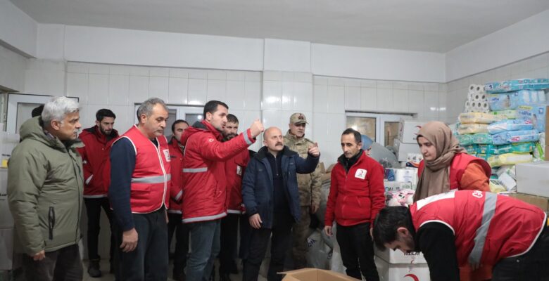 Ağrı’da deprem bölgesi için seferberlik başlatıldı