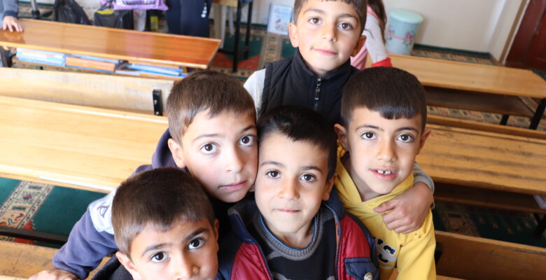 Ücretli öğretmenler; “Ders Zili Çaldığında Öğretmeniz”