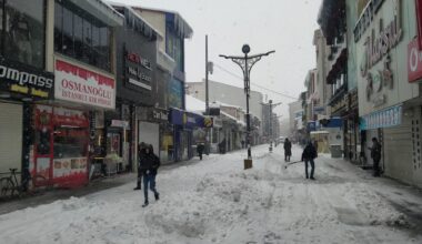 Ağrı’da yetkililer karla mücadelede sınıfta kaldı