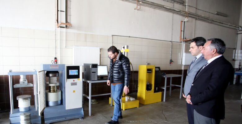 AİÇÜ’de yapı malzemeleri araştırma laboratuvarı açıldı
