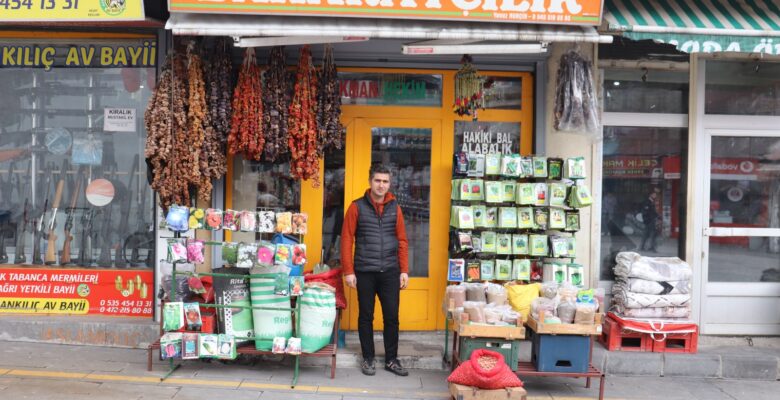 Ramazan ayı baharatçıların yüzünü güldürdü