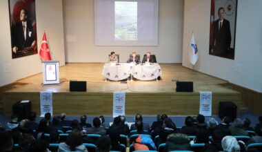 AİÇÜ’de “Ağrı Tarihinden Sayfalar” Paneli Düzenlendi
