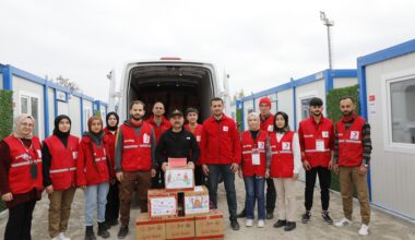 Ağrılı öğrencilerin hazırladığı iyilik kolileri Kahramanmaraş’a ulaştırıldı