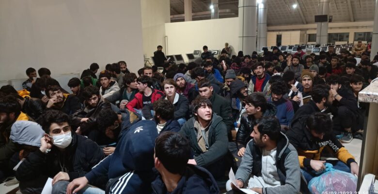 Ağrı’da Düzensiz Göçmenler sınır dışı işlemleri sürüyor