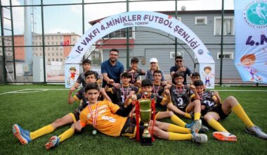 Ağrı’da düzenlenen “4. Minikler Futbol Şenliği” sona erdi