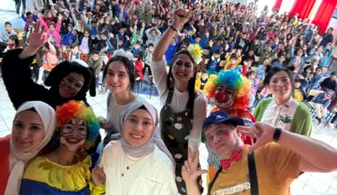 Diyadin’de minik yürekler tiyatro ile eğlendi