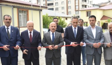 Erzurum Büyükşehir Belediye Başkanı Sekmen, Ağrı’da açılış programlarına katıldı
