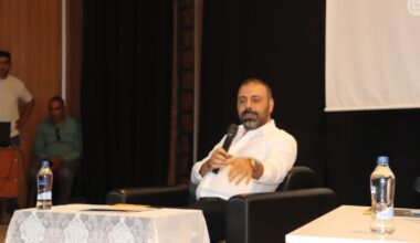 Ağrı, sorunlarının çözümü için konuşuyor