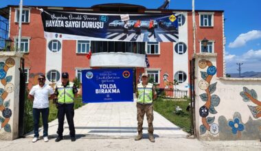 Jandarma Ağrı’da bayram öncesi trafik tedbirlerini arttırdı
