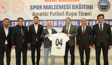 Ağrı’da amatör spor kulüplerine spor malzemesi dağıtıldı