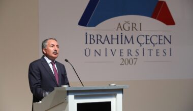 AİÇÜ’de “Direnişten Dirilişe 15 Temmuz” Konferansı Düzenlendi