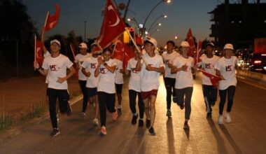 Ağrı’da “15 Temmuz Sancak Koşusu” Düzenlendi