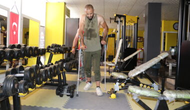 İnşaattan düşerek bedensel engelli olan Ağrılı Halit sporla hayata tutunmaya çalışıyor