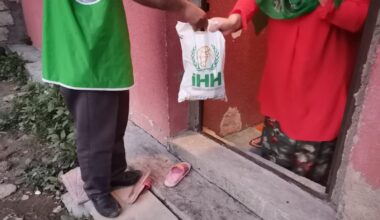 Ağrı İHH 500 Aileye Kurban Eti Dağıttı