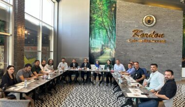 Çanakçı; “Ağrı’nın siyaset üstü sorunları var”