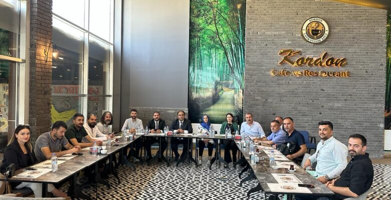 Çanakçı; “Ağrı’nın siyaset üstü sorunları var”