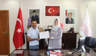 Ağrı’da deprem bölgesinde görev yapan personele teşekkür belgesi