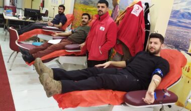 Ağrı İl Emniyet Müdürlüğünden Kızılay’a kan bağışı