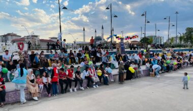 Ağrı’da çocuklar kitap okuma gününü kutladı