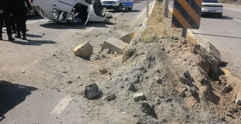 Düğün konvoyunda kaza; biri ağır 5 yaralı