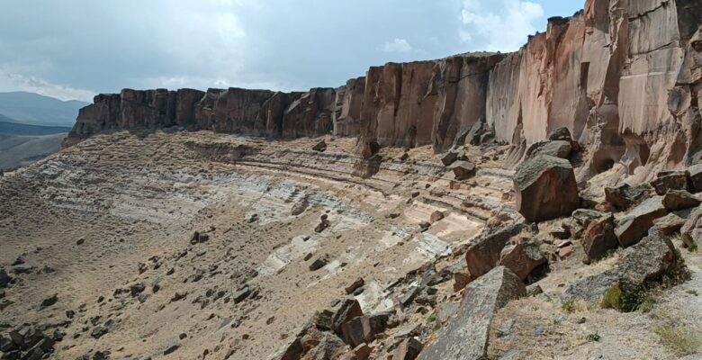 Diyadin’deki tarihi “Meya Antik Kenti” yapısıyla hayran bırakıyor