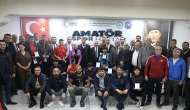 Ağrı’da Amatör Sporun Enleri Ödül Töreni Gerçekleştirildi