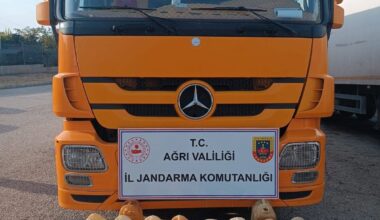 Ağrı’da kaçakçılık operasyonunda 3 tır şoförü gözaltına alındı