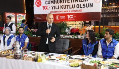 Vali Koç, Gençlerle Kahvaltıda Buluştu