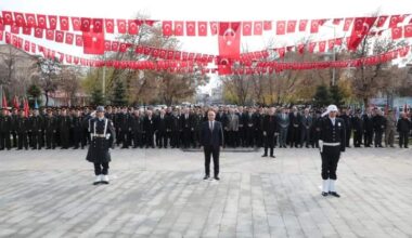 Ağrı Atatürk’ü andı