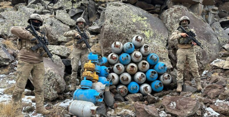 Dağlardaki terör sığınakları imha ediliyor