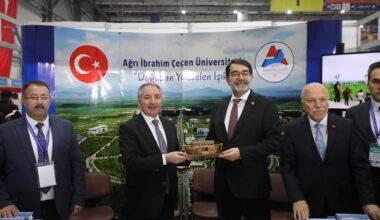 AİÇÜ Kuzeydoğu Anadolu Kariyer Fuarı’na Katıldı