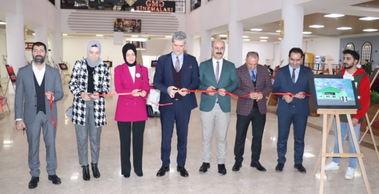 YEDAM’da tedavi gören bağımlıların yaptığı resimler sergilendi