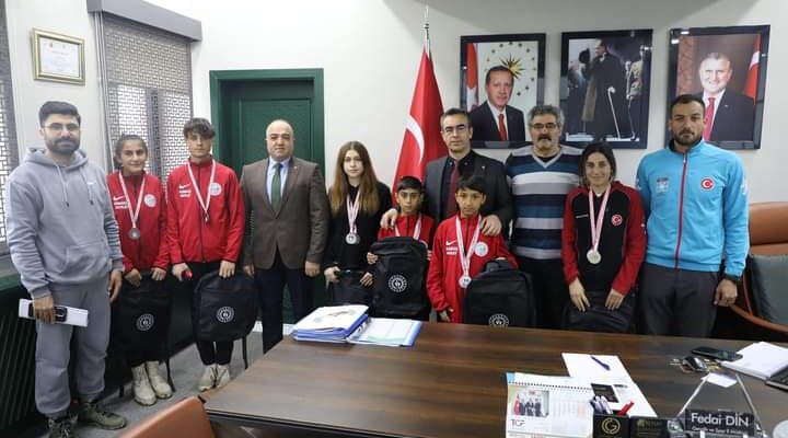 Ağrılı Kayakçılardan Önemli Başarı