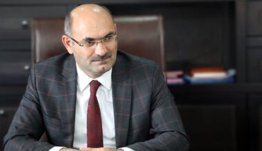 Ağrı İl Özel İdaresi Genel Sekreteri Erhan Tenekeci’nin acı günü