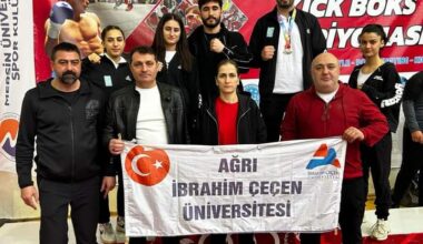 AİÇÜ Öğrencisi Kick Boks’da Altın Madalya kazandı