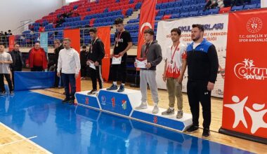 Ağrılı sporcu İbrahim Efe Taşkıran 52 kiloda Türkiye 2 ‘si oldu.