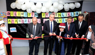 “Atasözleri Ve Deyimler” Konulu Sergi Düzenledi