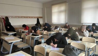 “Umre Ödüllü Gençlik Bilgi Yarışması” Düzenlendi