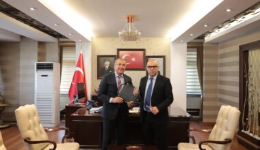 Türkiye Tenis Federasyonu Başkanı Cengiz Durmuş, Vali Koç’u Ziyaret Etti.