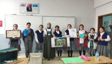 Ağrı’da Öğrenciler Geri Dönüşüm Malzemeleriyle Teknoloji Harikaları Yarattı
