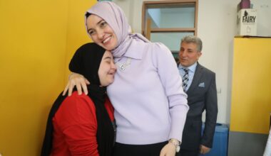 Ağrı’da Down Sendromlu Öğrenciler Yeteneklerini Sergiledi