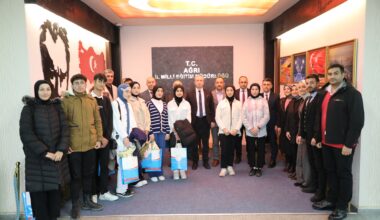 Ağrı’da TÜBİTAK Başarılı Öğrenciler Ödüllendirildi