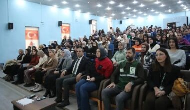 Yeşilay Ağrı Şubesi Bağımlılıklar İle Mücadele Farkındalık Konferansı Gerçekleştirildi