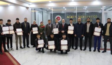 Hafızlar Belgelerine Kavuştu