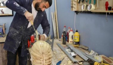 Ürettiği Bağlamaları Ülkenin Dörtbir Yanına Satıyor