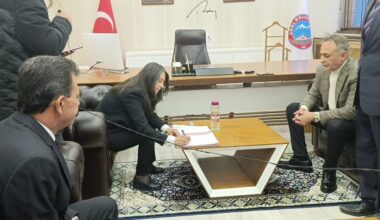 Başkan Hazal Aras Ağrı Belediyesini Teslim Aldı